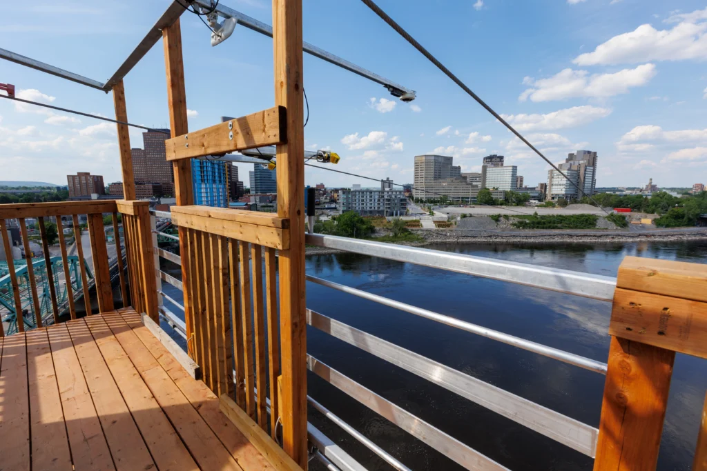 _59A0273 Zipline